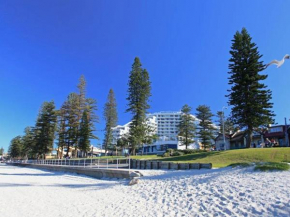 Гостиница Novotel Sydney Brighton Beach  Сидней